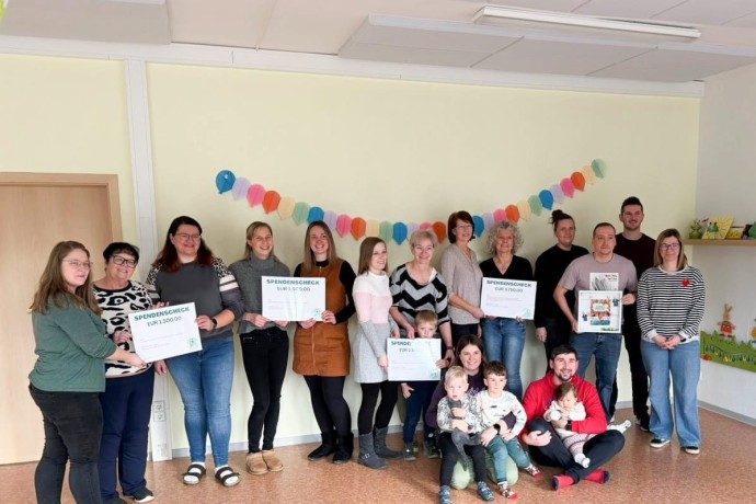 Spende 3750,00 Euro / Kicken für den guten Zweck - Benefizturnier in Merkers